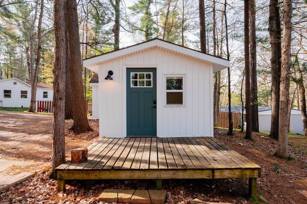 Cozy Cottage On Arbutus Lake Traverse City Luaran gambar